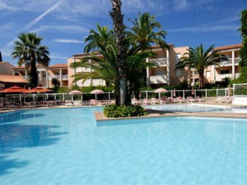 Residence Odalys Open Golfe Juan Exterior photo