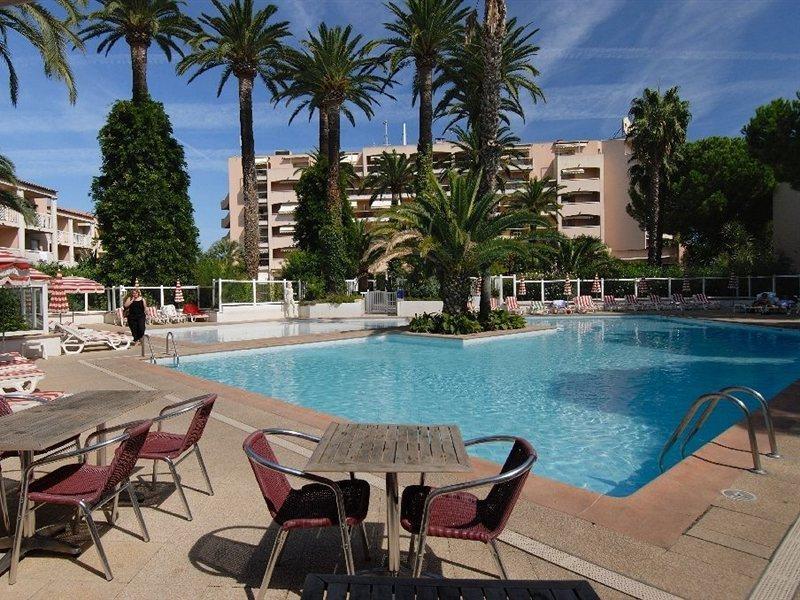 Residence Odalys Open Golfe Juan Exterior photo