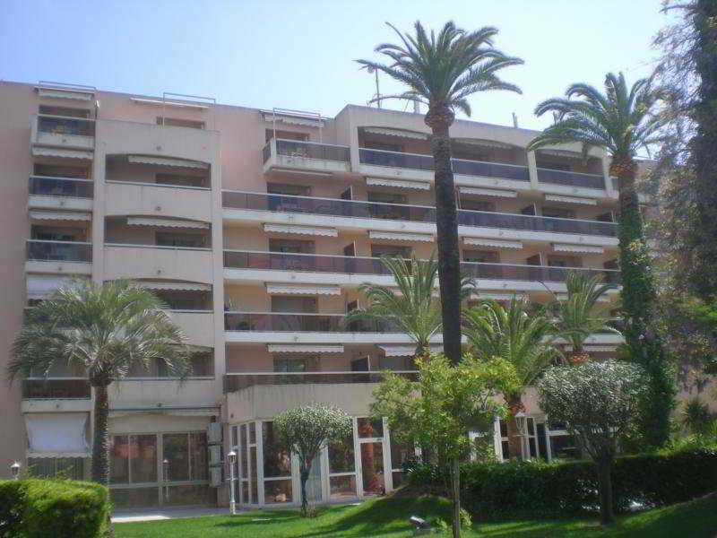 Residence Odalys Open Golfe Juan Exterior photo