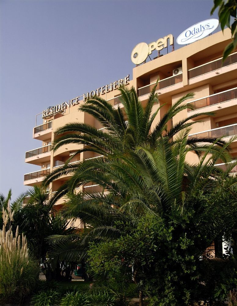 Residence Odalys Open Golfe Juan Exterior photo